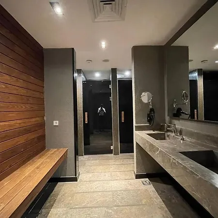 2 Bedroom